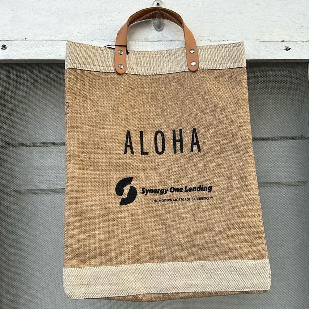 Large tote